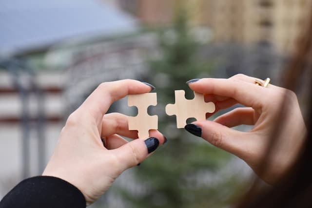 How to Build Your Personal Brand on LinkedIn: A Comprehensive Guide