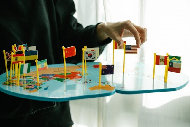 How Hyperlocal Social Media Marketing Can Drive Sales in 2025