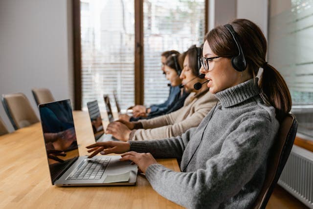 AI-Powered CRM: Transforming Social Media Customer Interactions