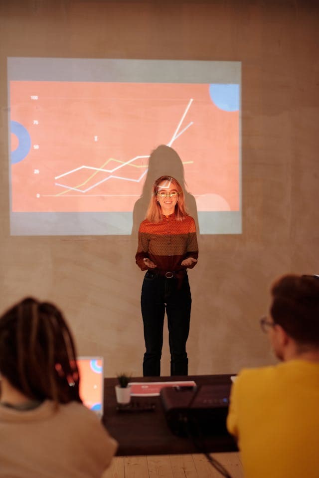 YouTube Analytics 2025: Best Ways to Use Your Data
